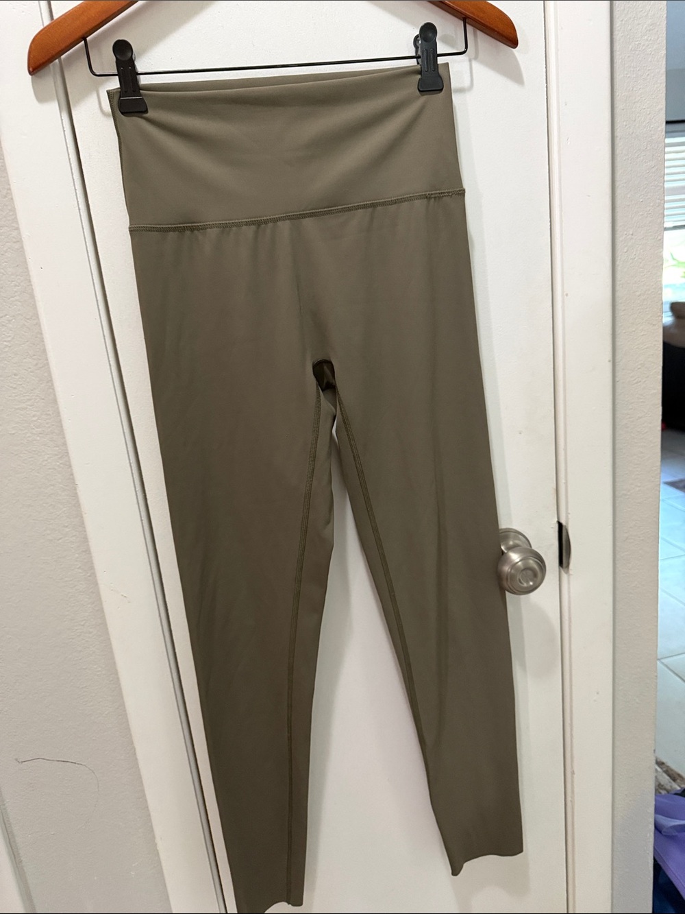 NWOT Aerie High-Waist Olive Green Women's Leggings